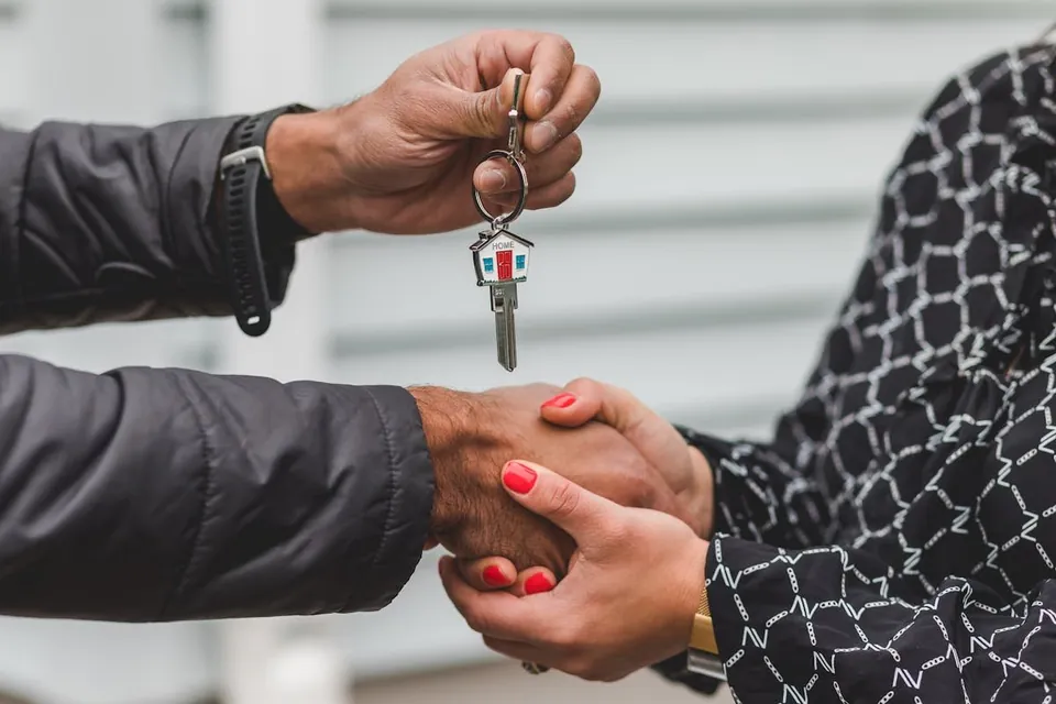 Locales y comercial Entrega de llaves en la compra de vivienda